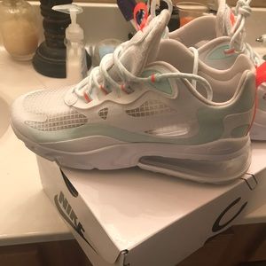 Women air max 270 react we